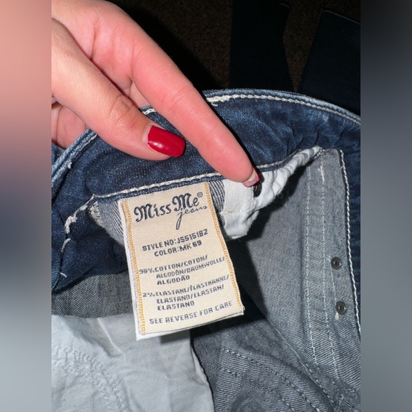 Miss Me Jeans 💙 - Picture 5 of 5